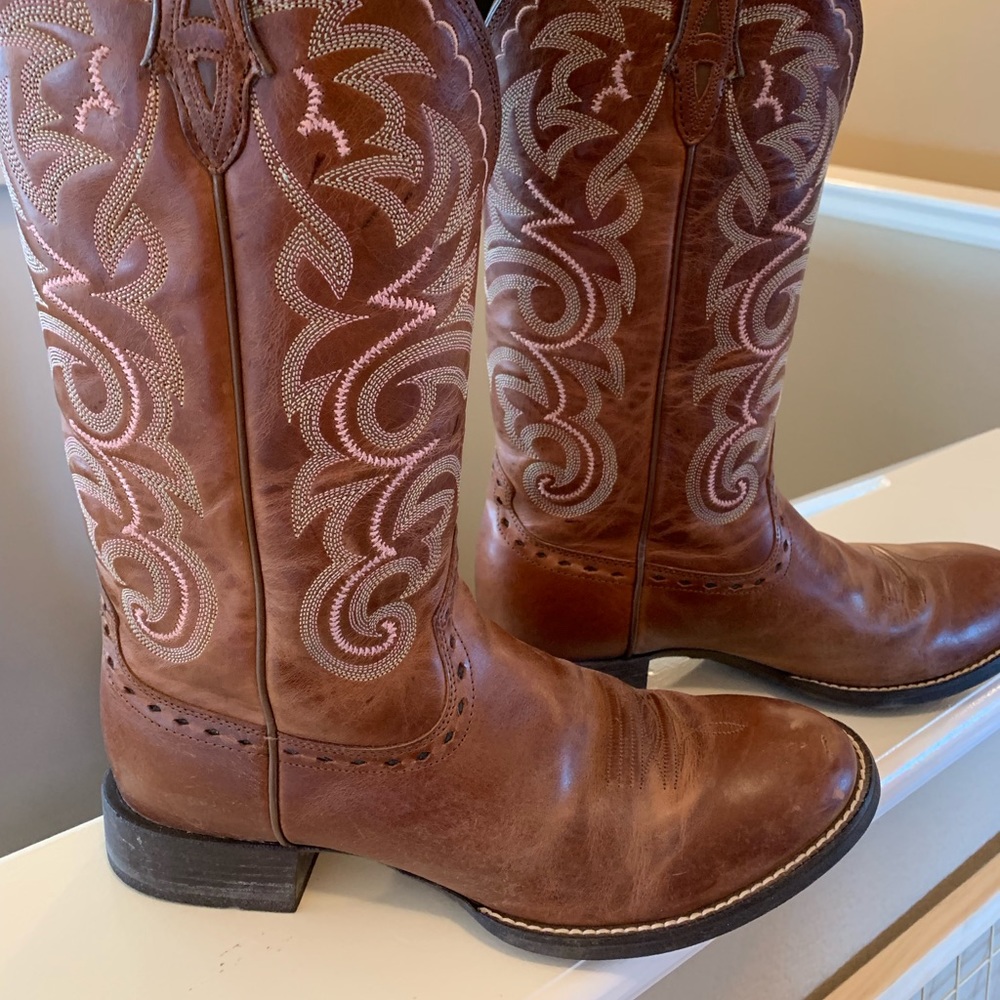Ariat Women’s cowboy boots